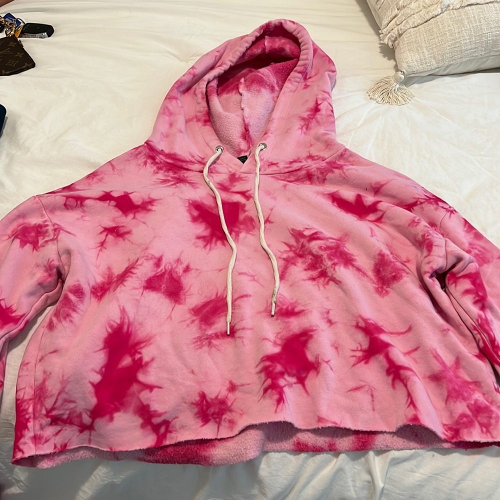 WILD FABLE PINK TIE DYE CROP HOODIE